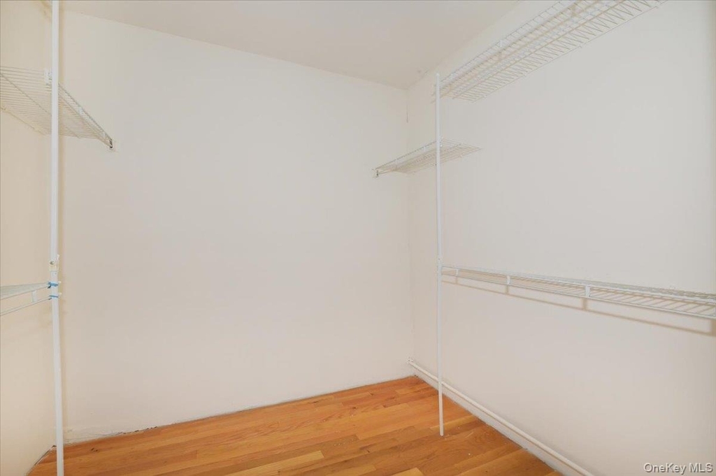 9 Cabot Rd W - Photo 21