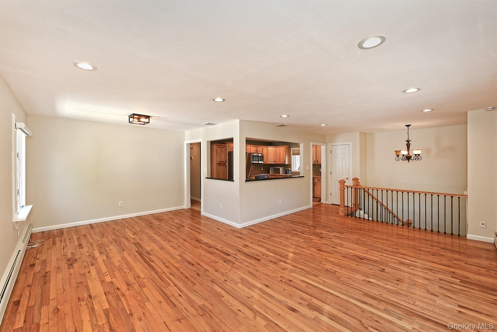 44 Derby Avenue - Photo 2