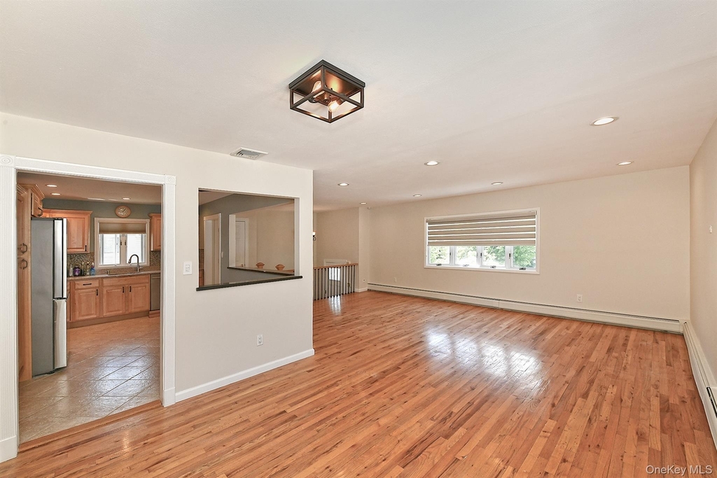 44 Derby Avenue - Photo 3