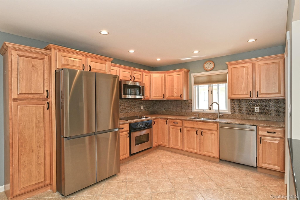 44 Derby Avenue - Photo 5