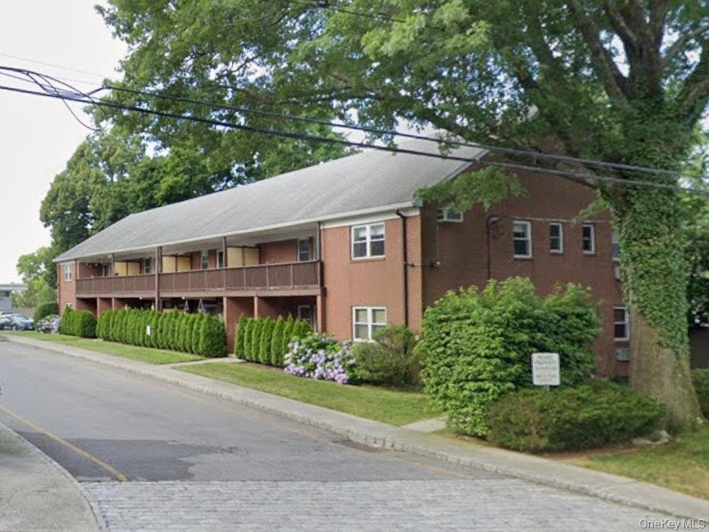 419 Tompkins Avenue - Photo 0