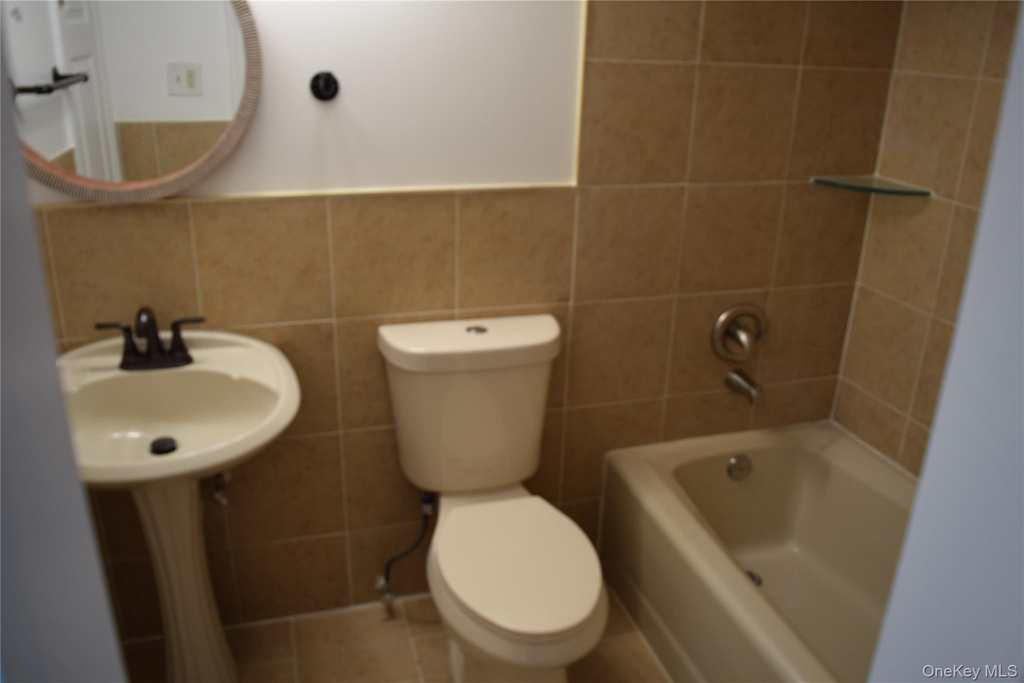 204 Wellington Street - Photo 11