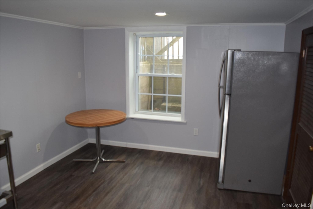 204 Wellington Street - Photo 12