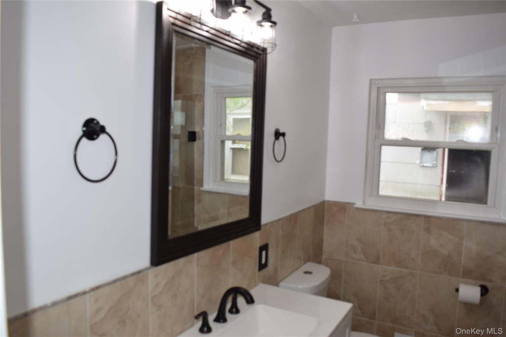 204 Wellington Street - Photo 9
