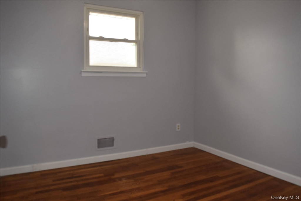 204 Wellington Street - Photo 7