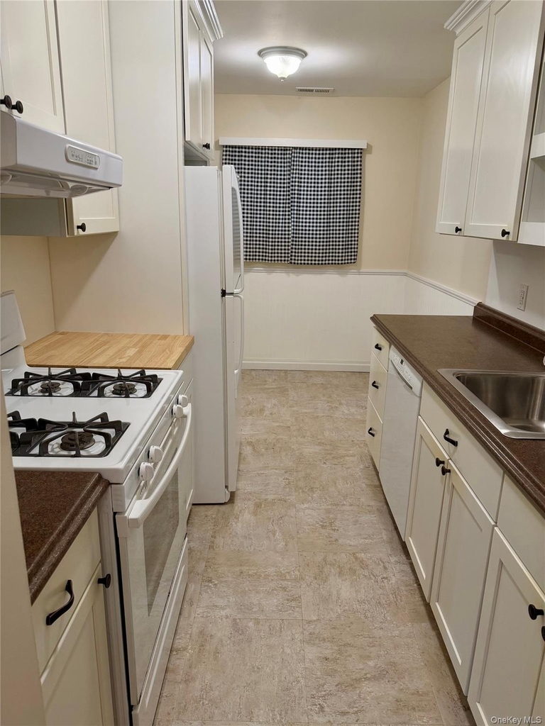 600 Commons Way - Photo 4