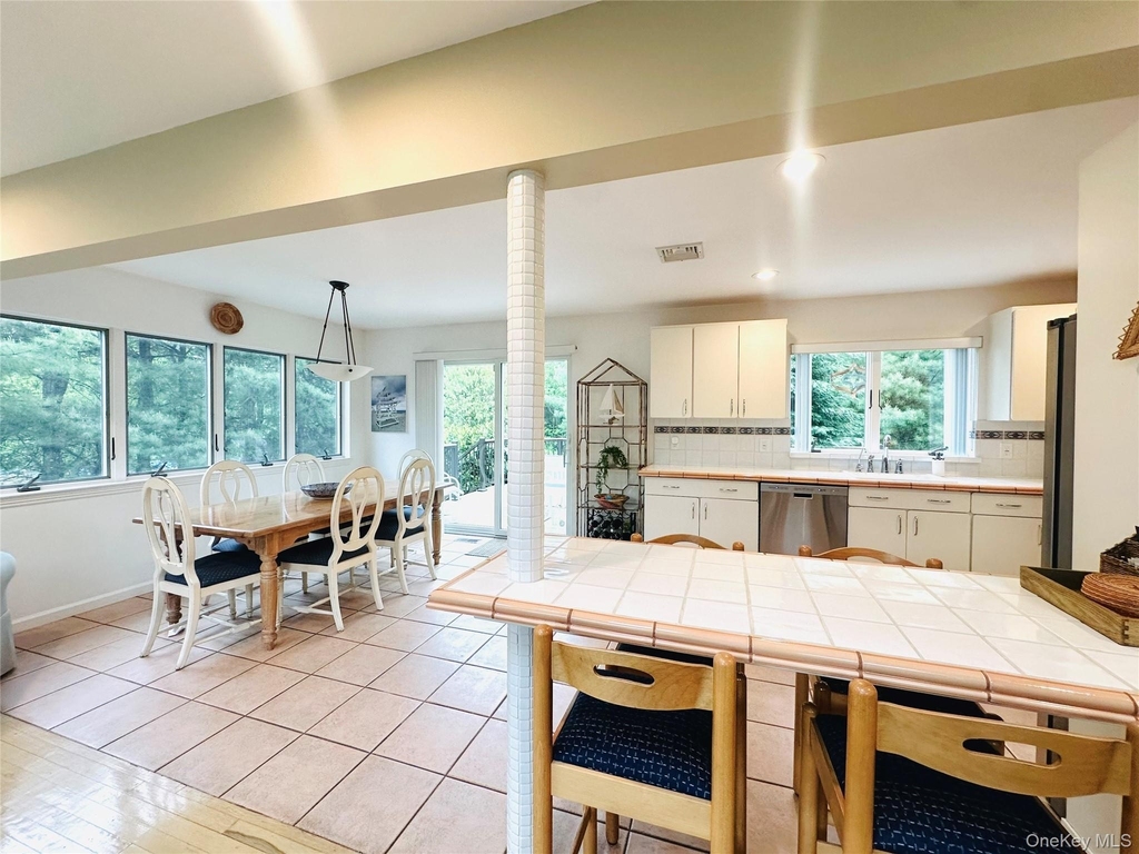40 Hilltop Road - Photo 2