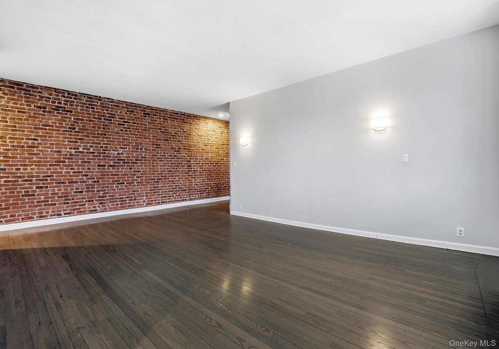 11 Alden Road - Photo 4