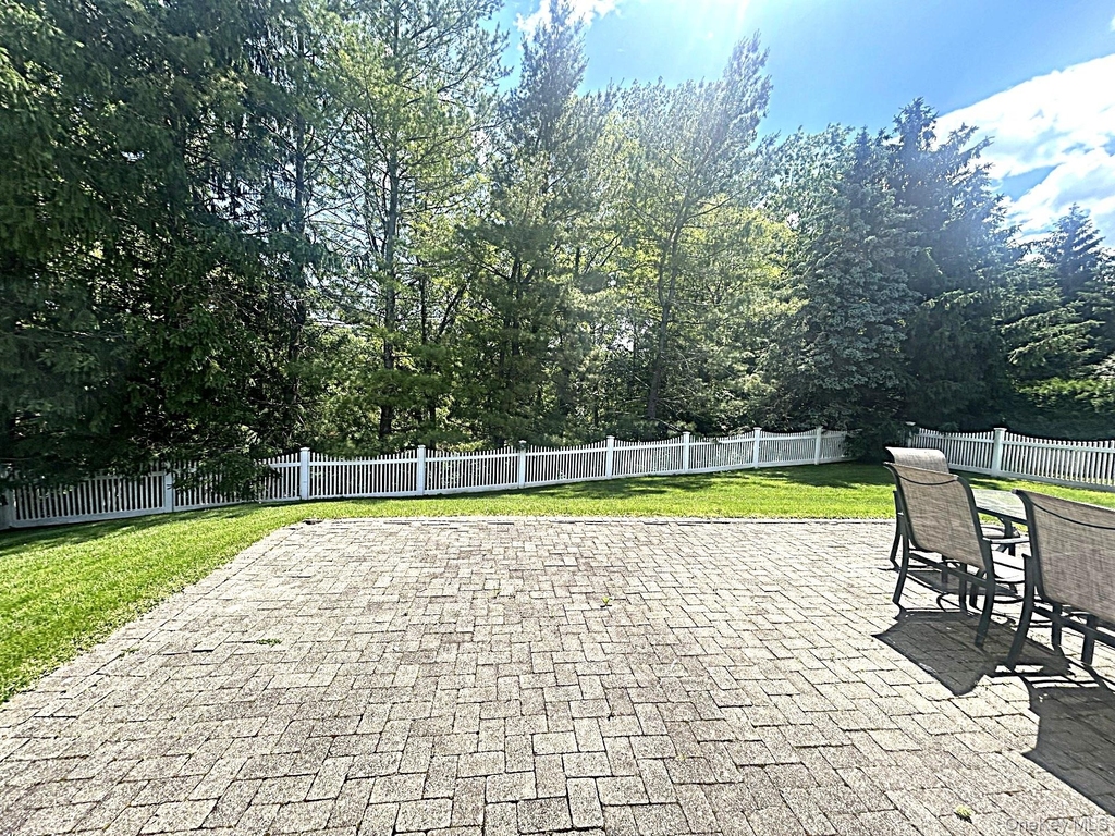 80 Landmark Court - Photo 31