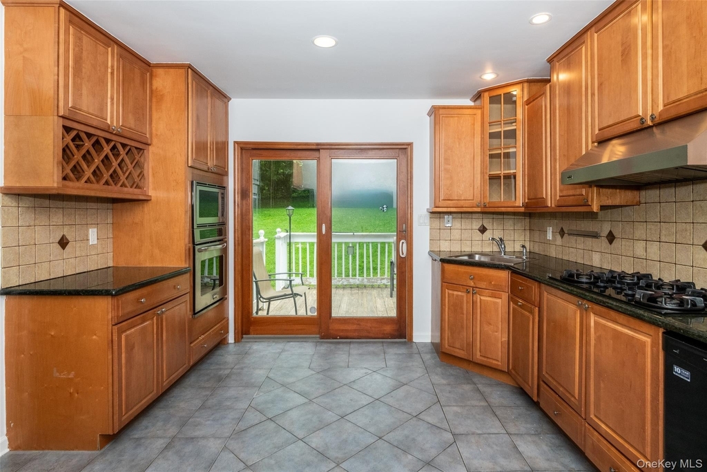 25 Crosshill Road - Photo 4