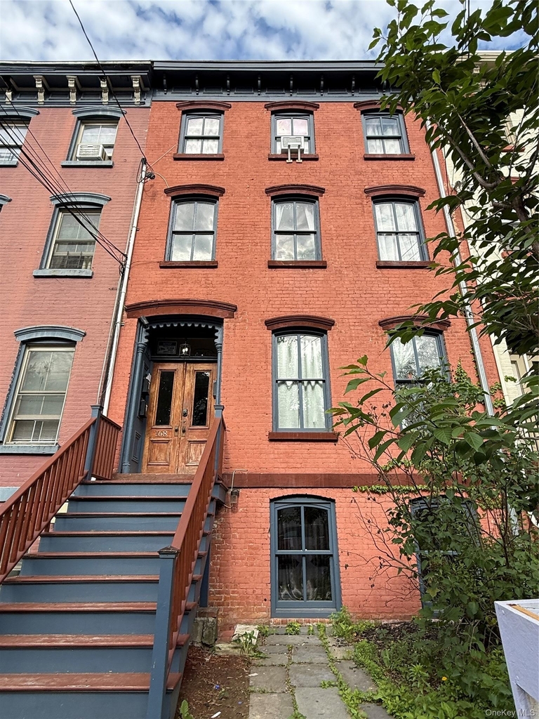168 Lander - Photo 1