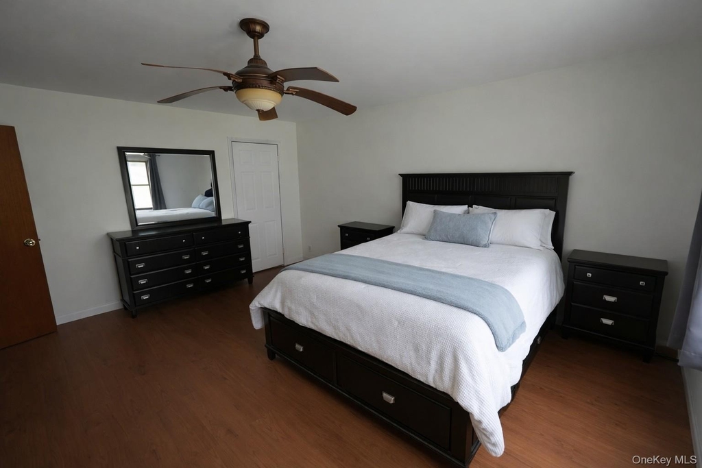 180 Winston Drive - Photo 4