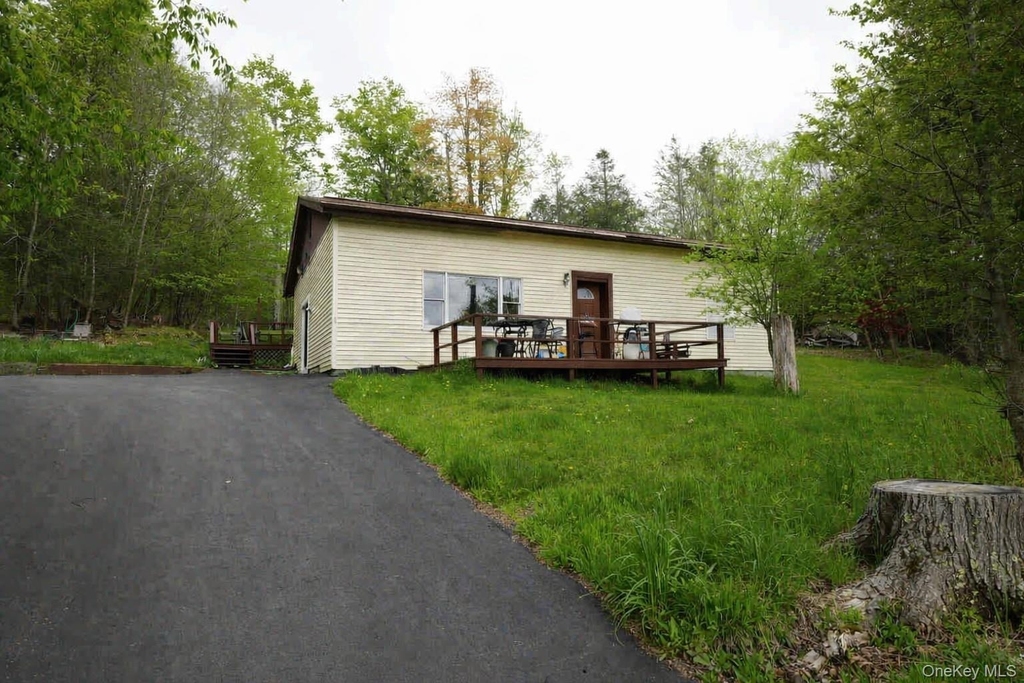 180 Winston Drive - Photo 0