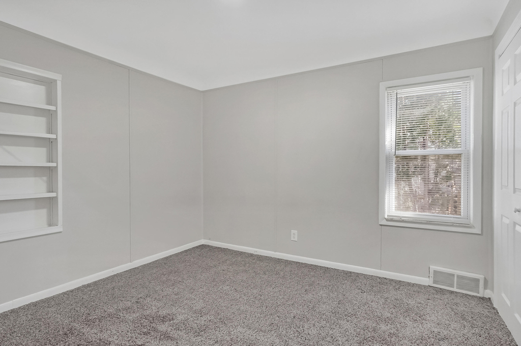3840 Bart Avenue - Photo 6