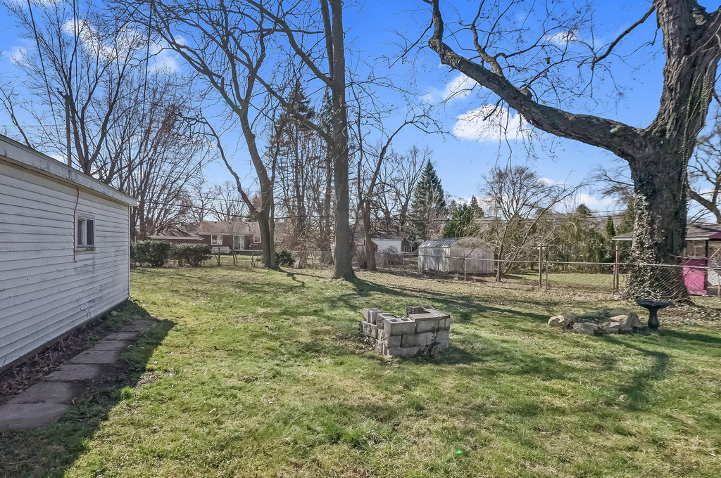 3840 Bart Avenue - Photo 11