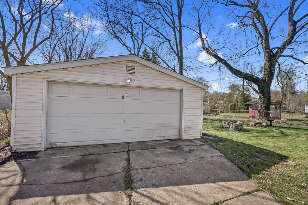 3840 Bart Avenue - Photo 10