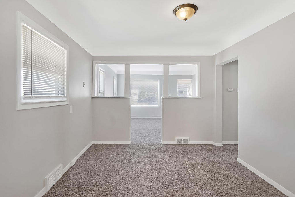 3840 Bart Avenue - Photo 3