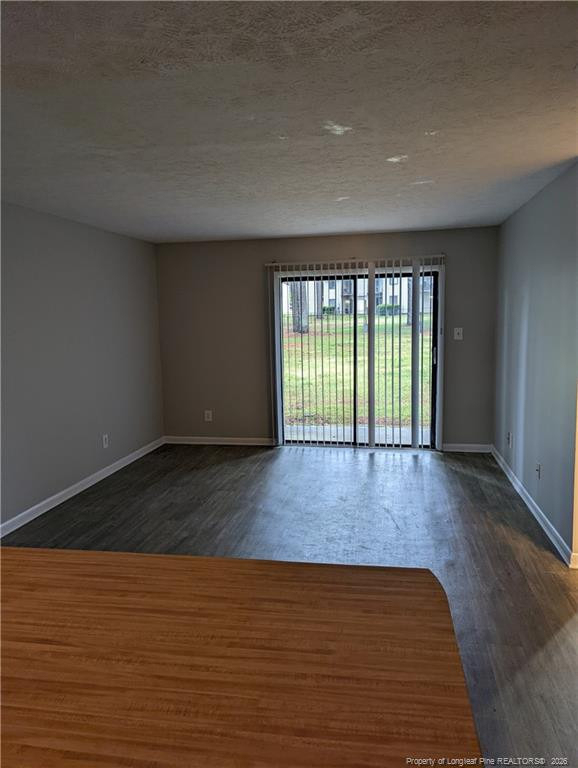 811 Applewood Lane - Photo 0