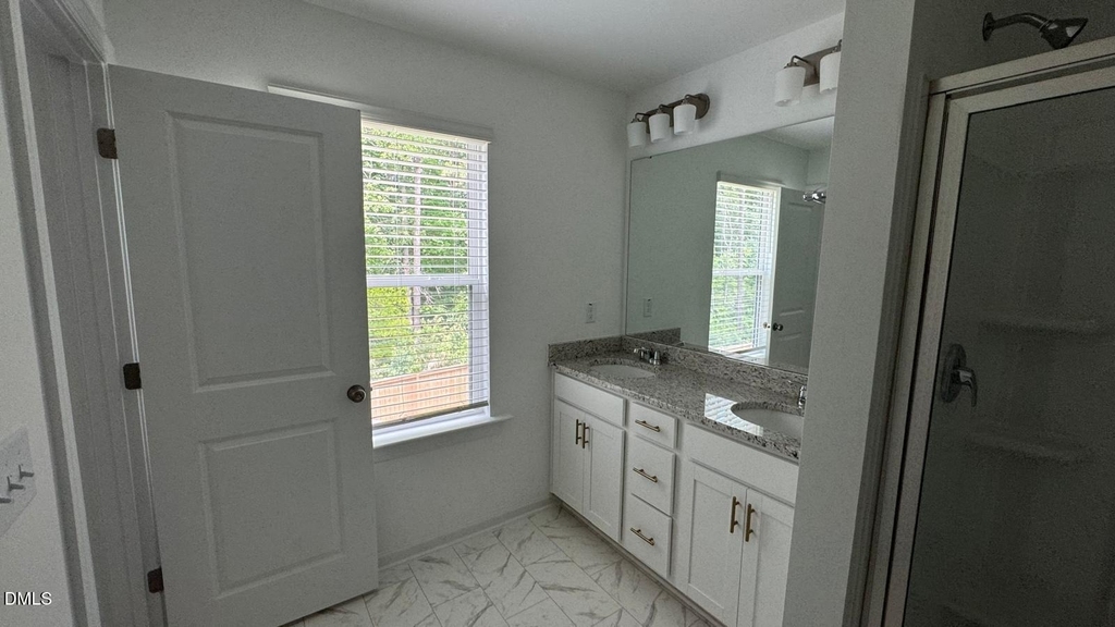 8815 Malmesbury Lane - Photo 27