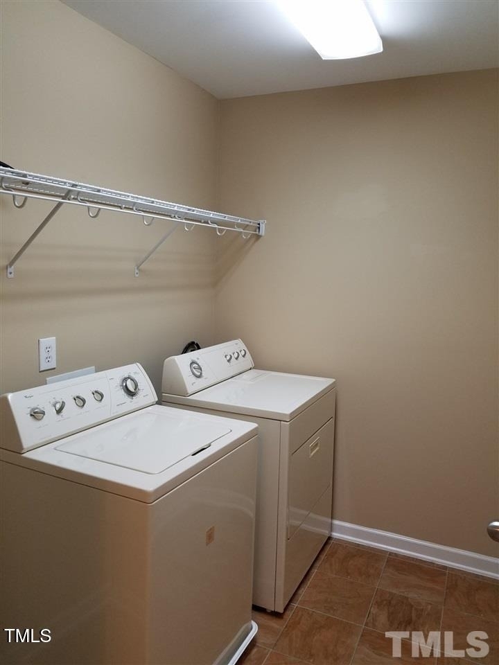 8 Rockwall Garden Way - Photo 12