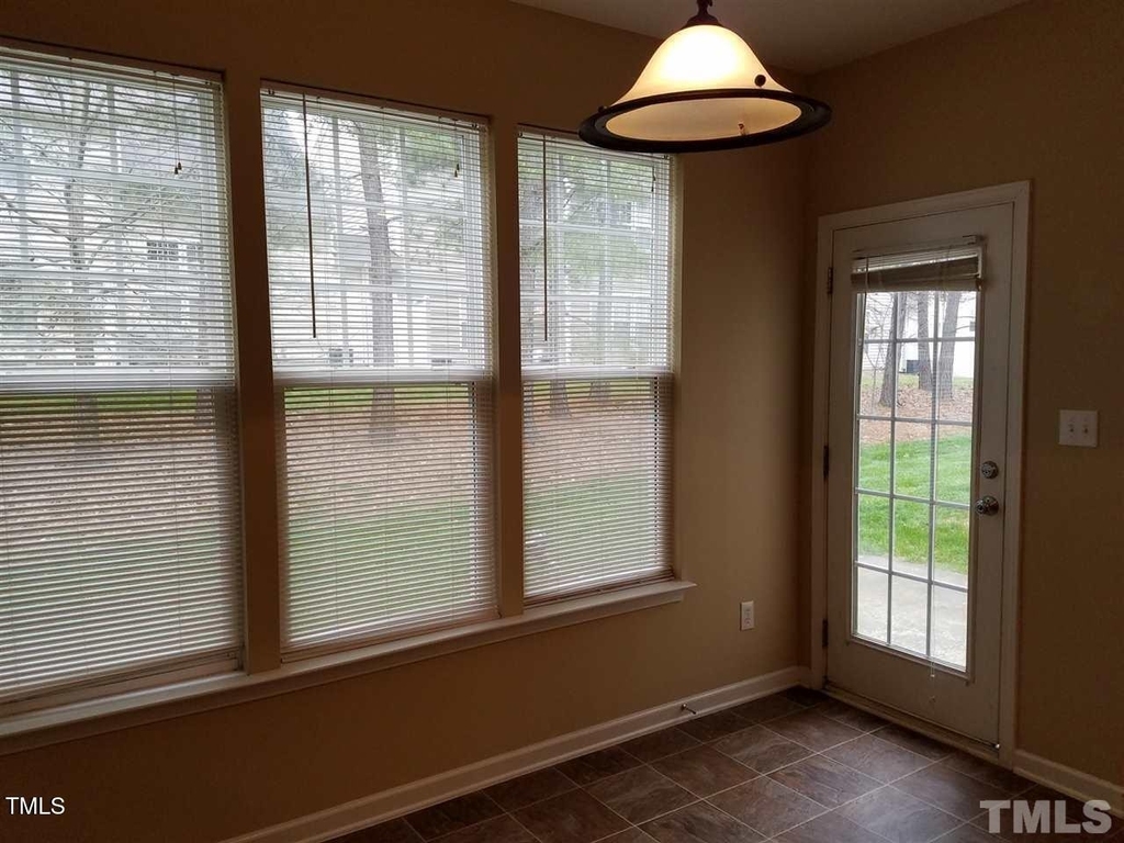8 Rockwall Garden Way - Photo 3