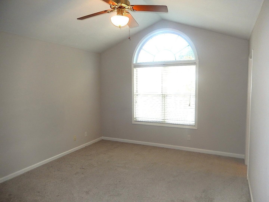 211 Bridgepath Drive - Photo 14