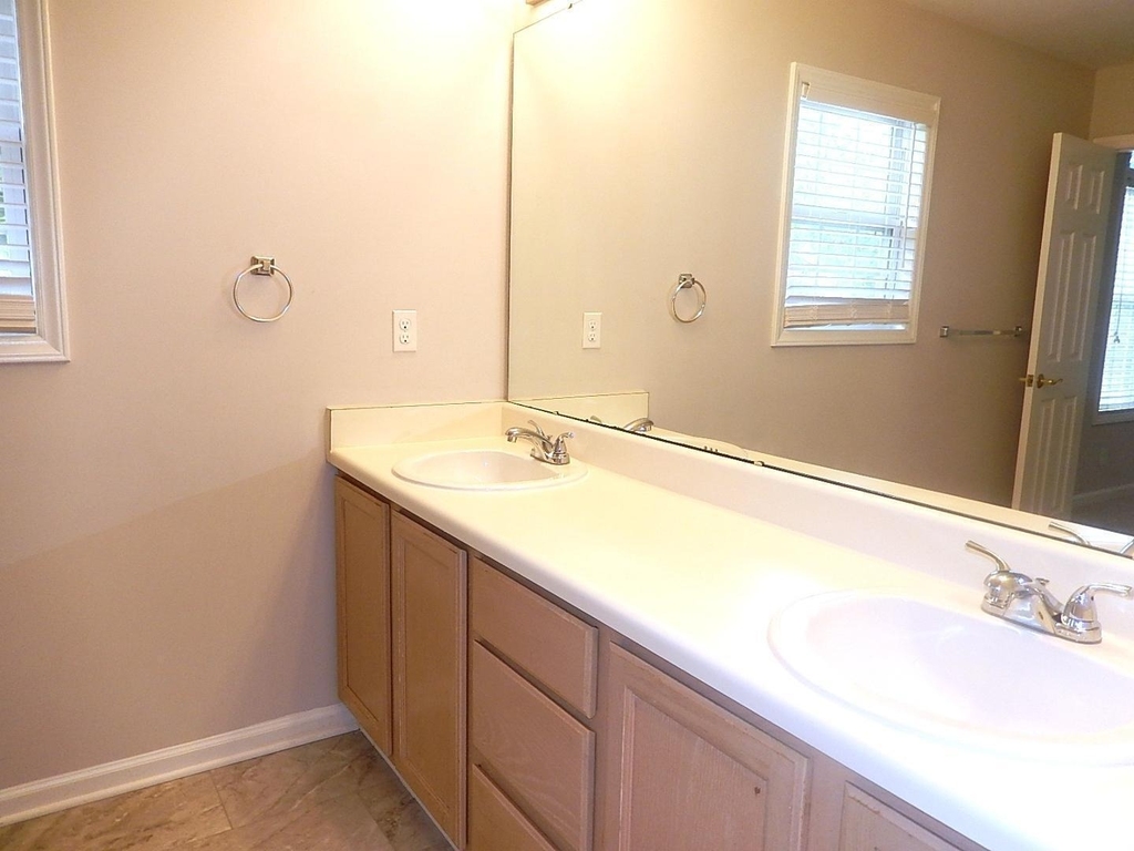 211 Bridgepath Drive - Photo 17