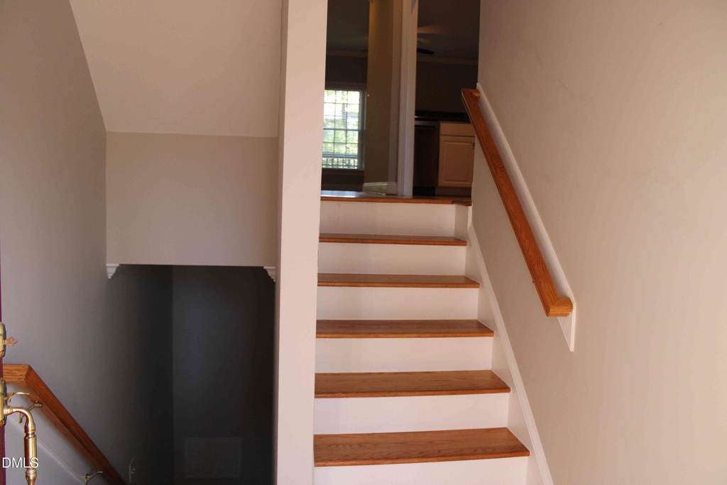 1345 Cameron View Court - Photo 13