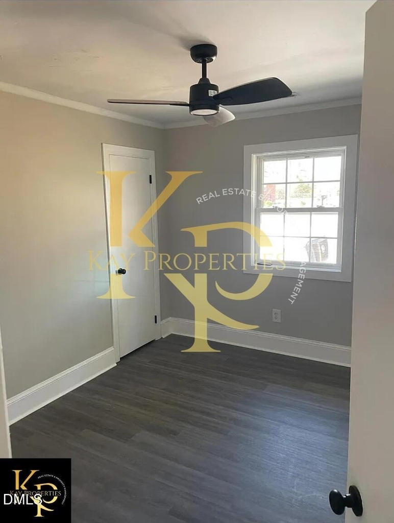 1200 E Holly Street - Photo 5