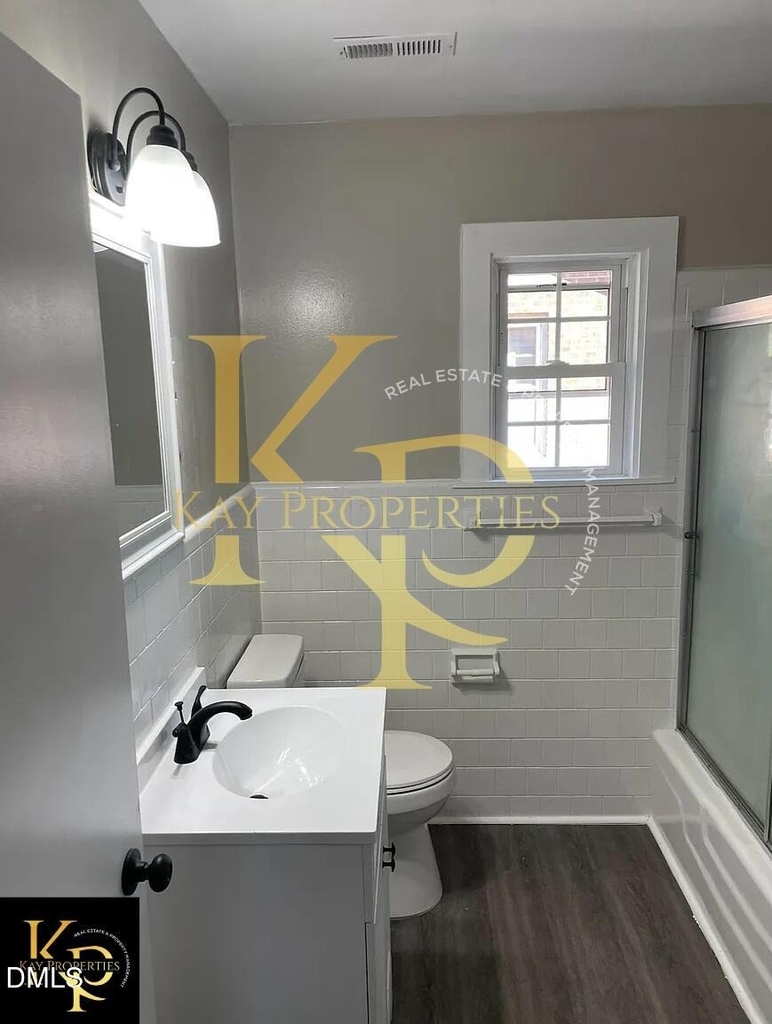 1200 E Holly Street - Photo 9