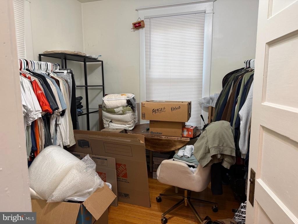 422 Clifford Street W - Photo 8