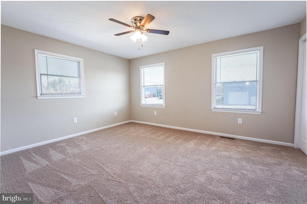 3107 Shawnee Drive - Photo 2