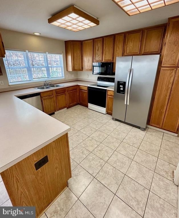 3222 Titanic Drive - Photo 7