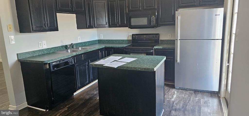 203 Regina Lane - Photo 8