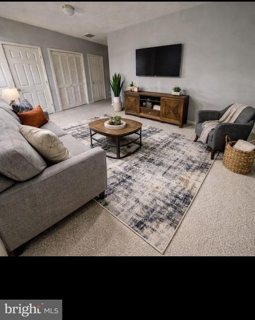 203 Regina Lane - Photo 4