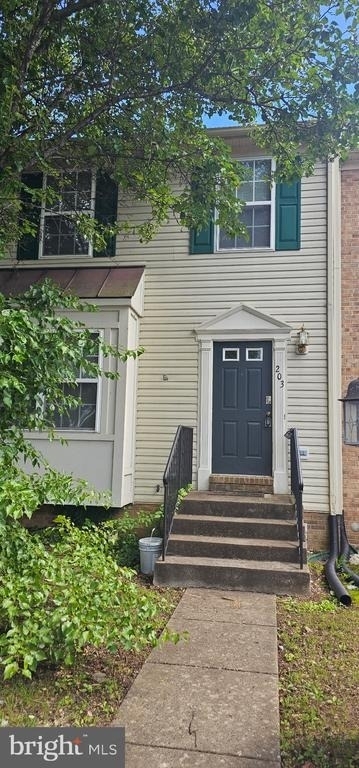 203 Regina Lane - Photo 5