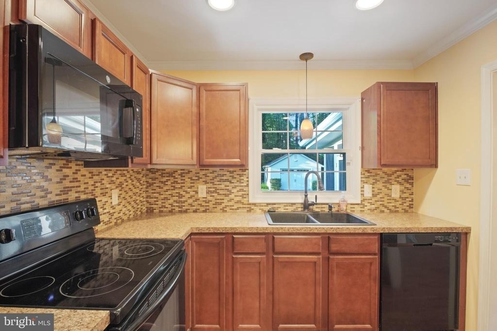 948 Ficklen Road - Photo 16