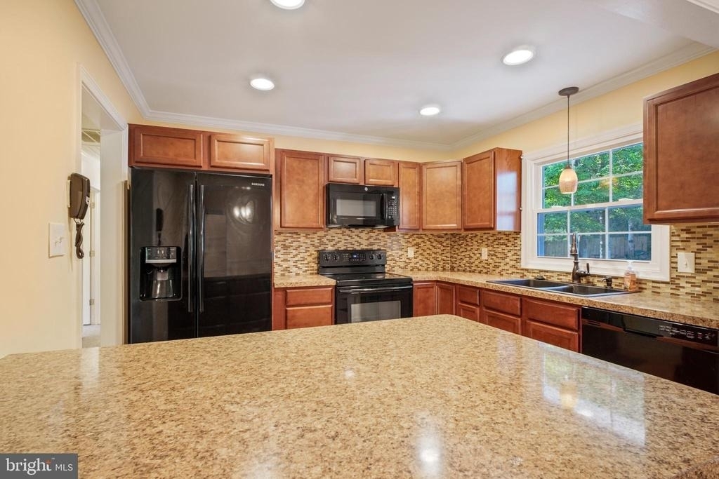 948 Ficklen Road - Photo 14