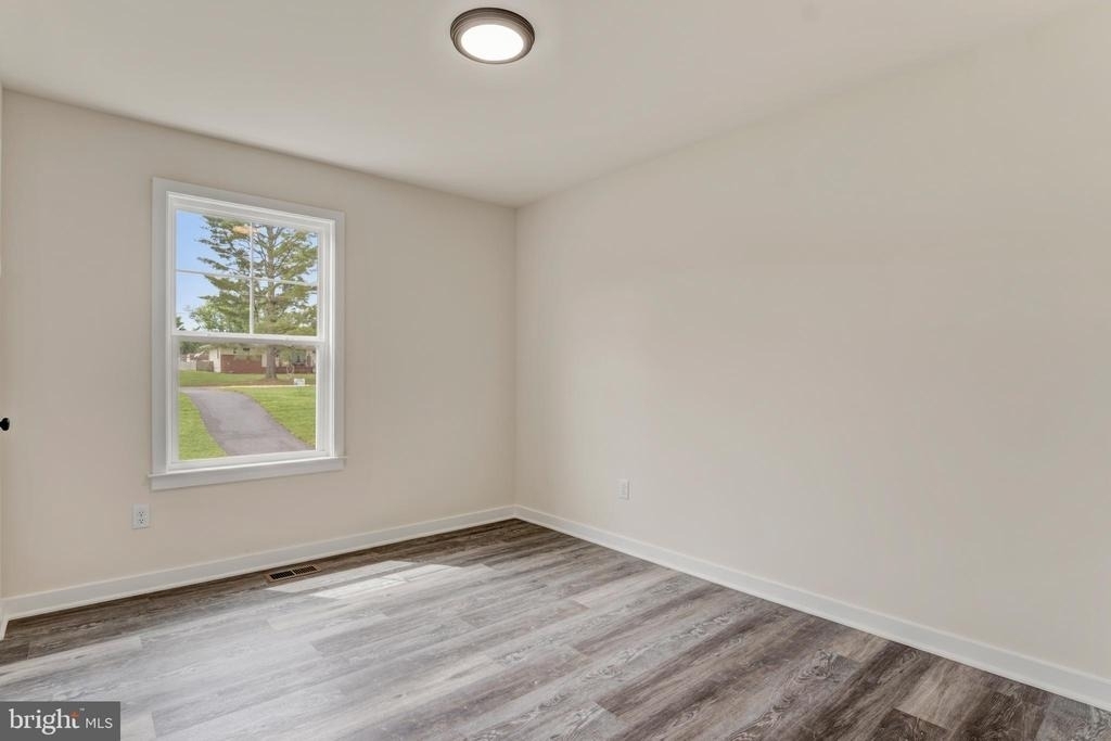 19 Carol Street - Photo 16
