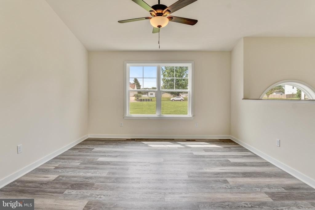 19 Carol Street - Photo 5