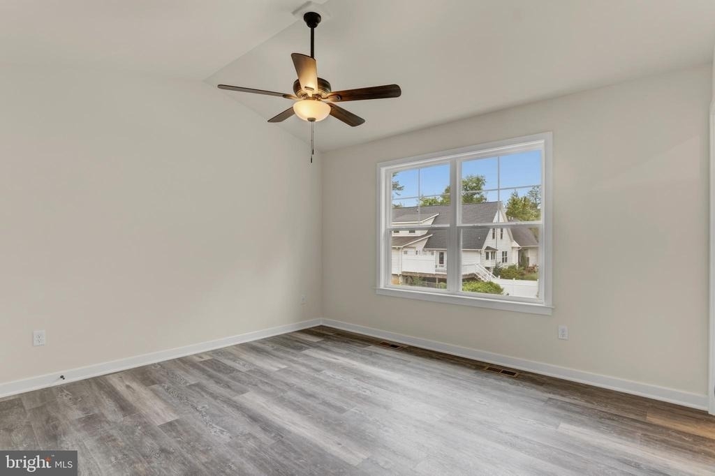 19 Carol Street - Photo 18