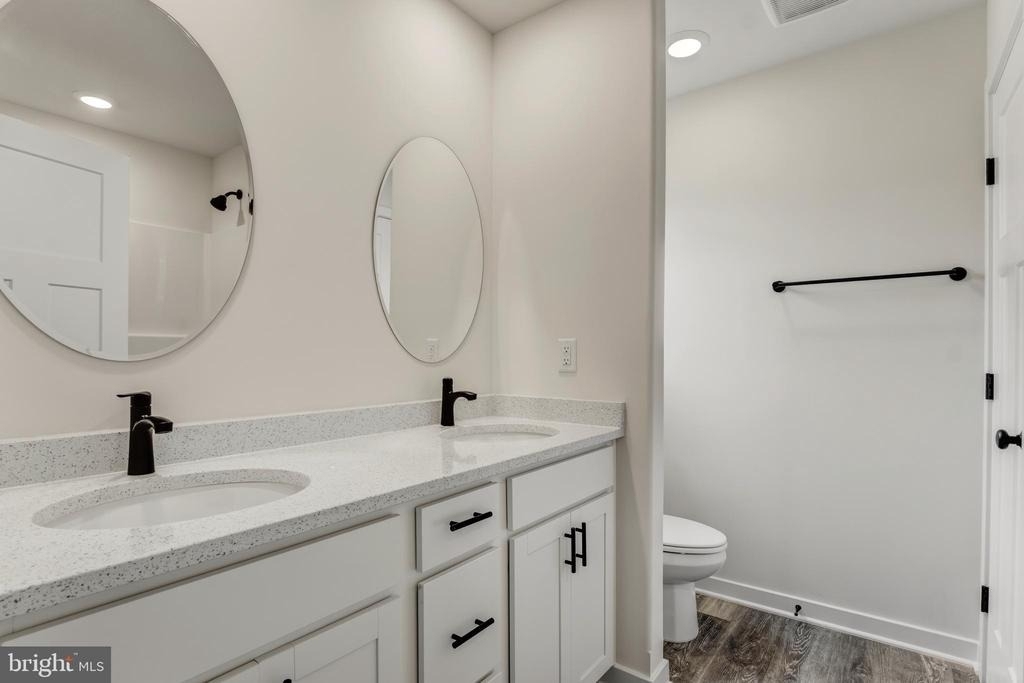 19 Carol Street - Photo 21