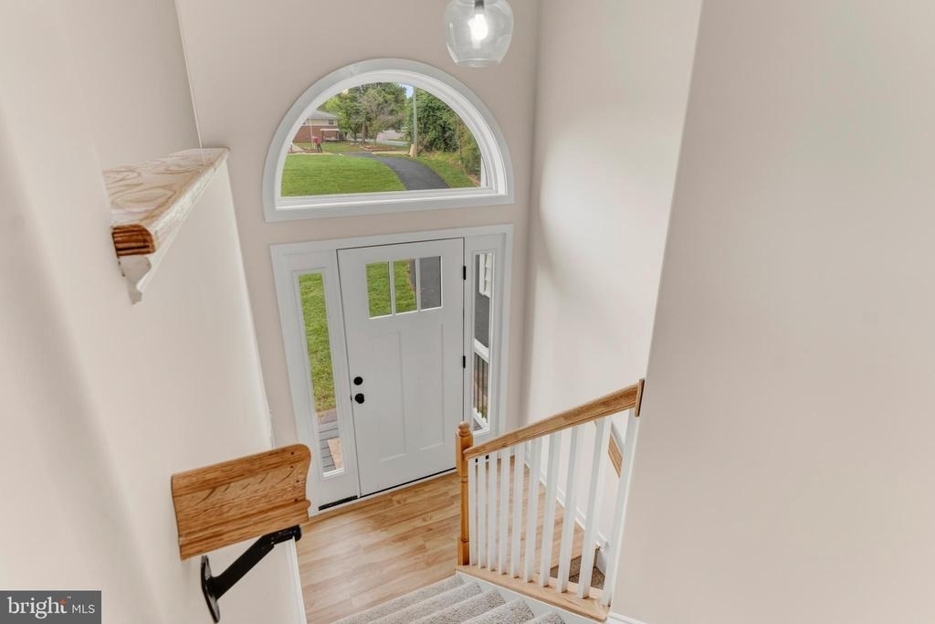 17 Carol Street - Photo 4