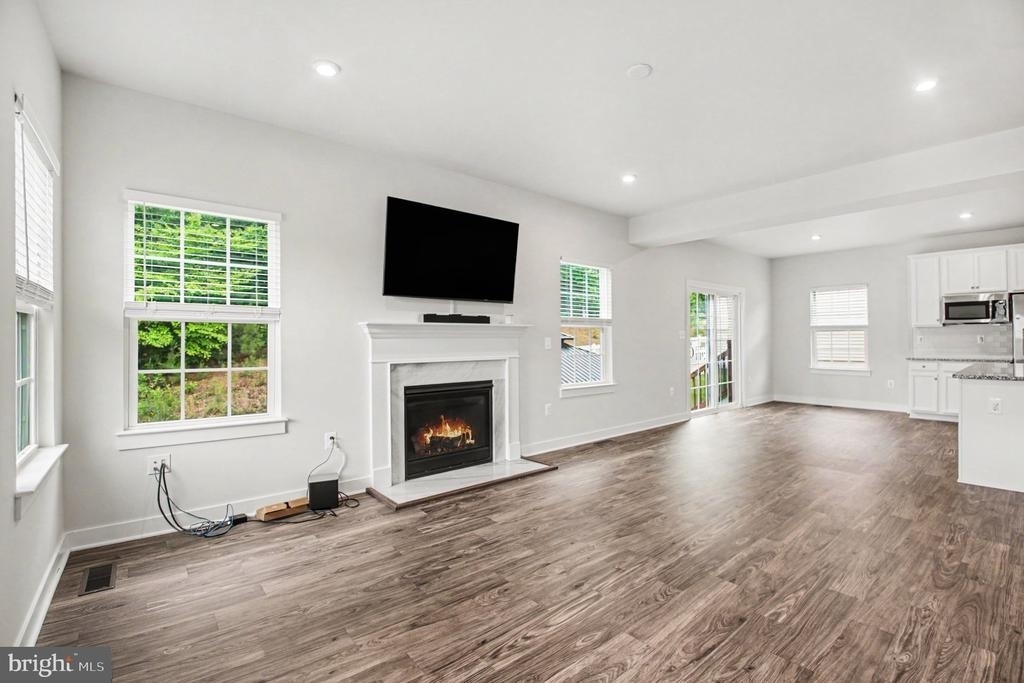 5704 Piney Glade Road - Photo 9