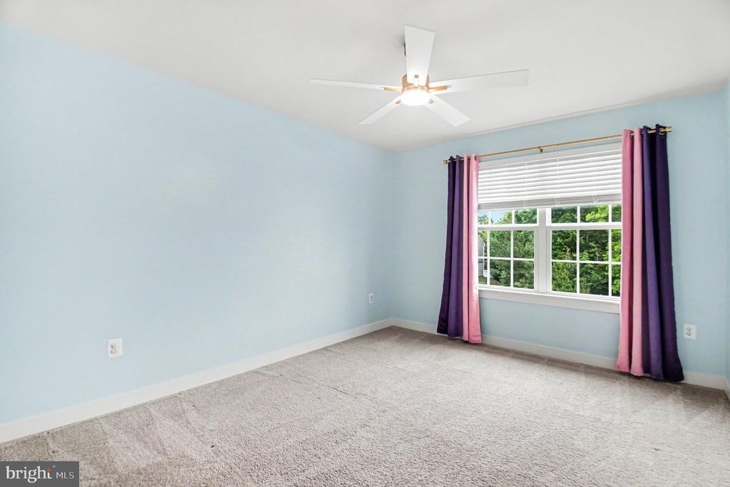 5704 Piney Glade Road - Photo 19