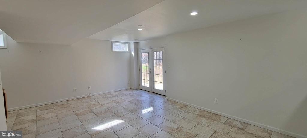 17680 Avenel Lane - Photo 3