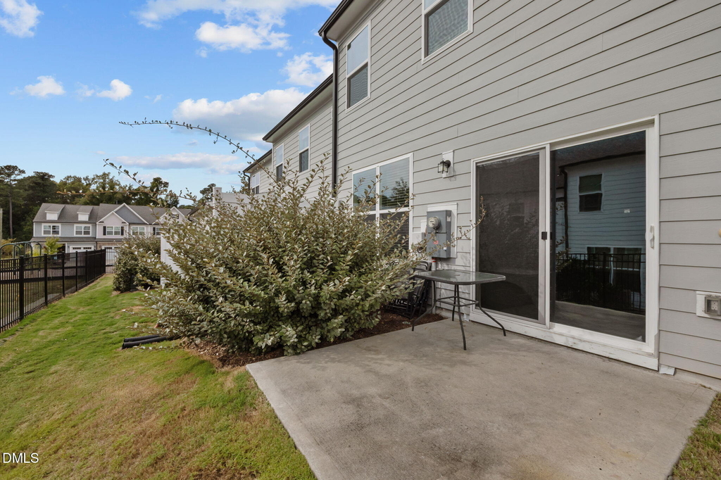 1033 Heartstone Way - Photo 19