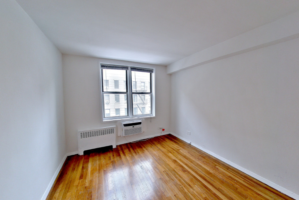 340 East 58th Street - Photo 0