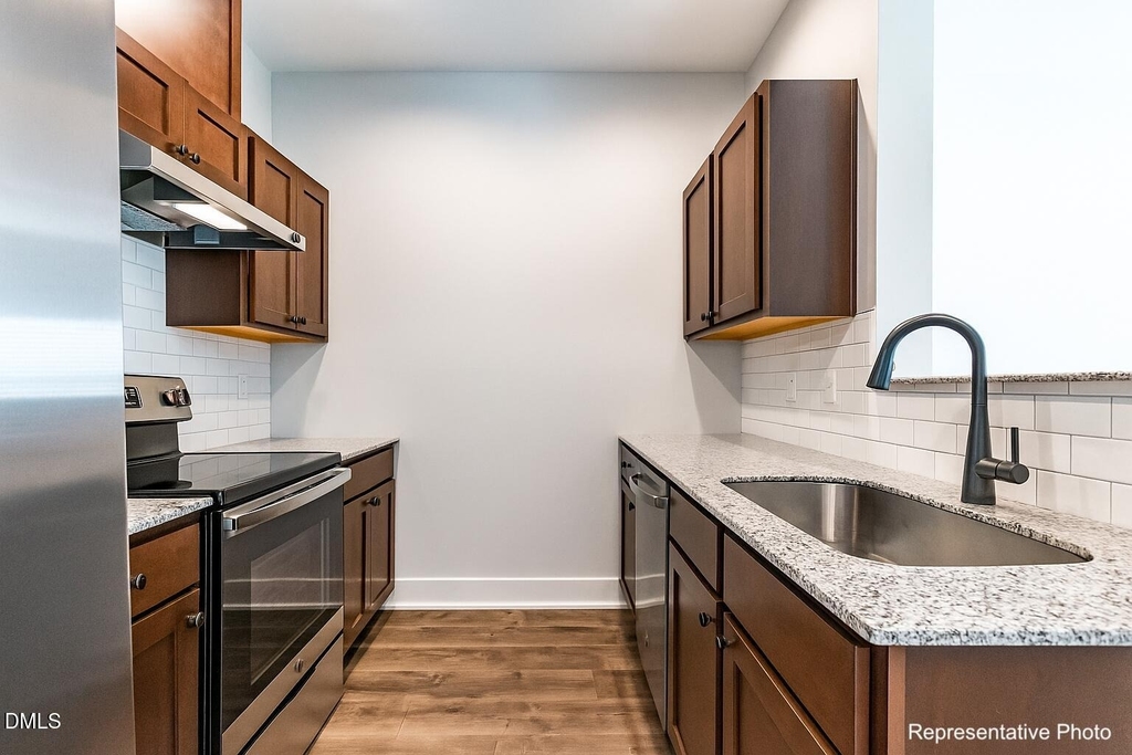 645 N O'neil Street - Photo 1