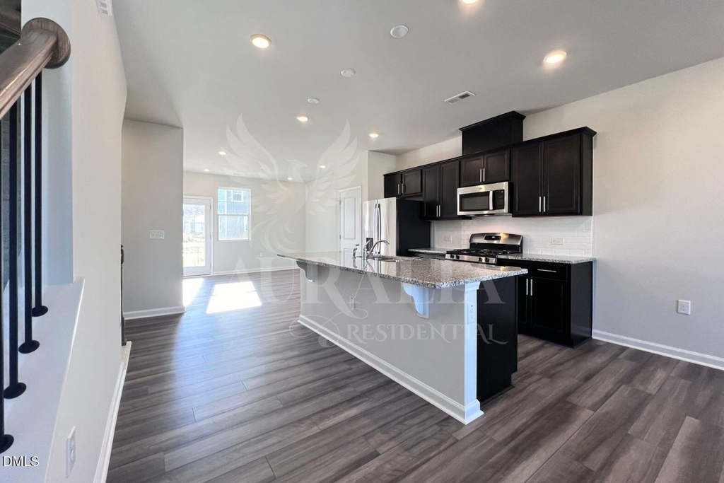 181 Ivy Vine Way - Photo 3